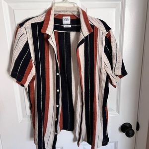 Knit short sleeve striped shirt